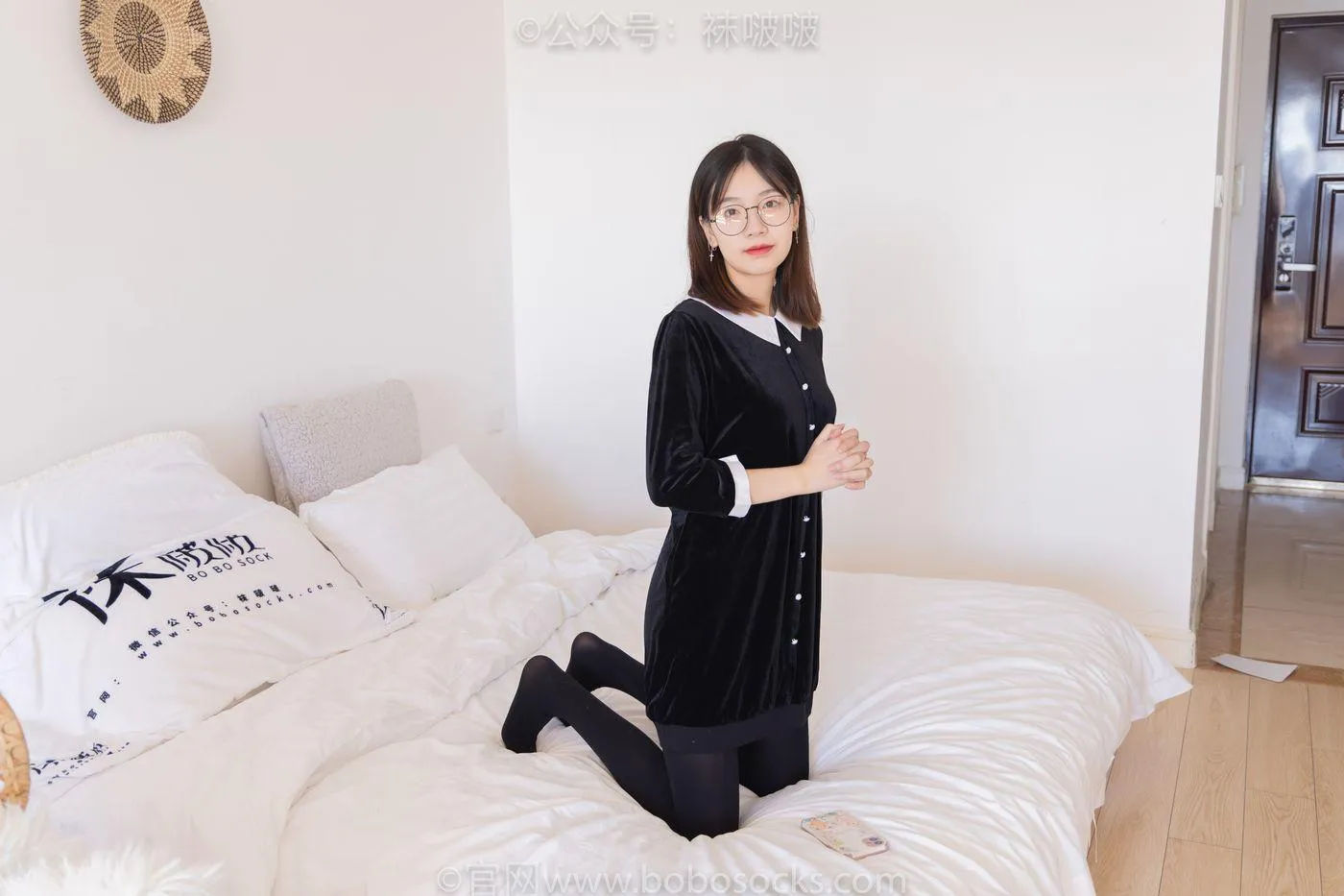 [BoBoSocks袜啵啵]NO.053 小甜豆-皮鞋、厚黑丝、黑色蕾丝船袜 [143P]插图7